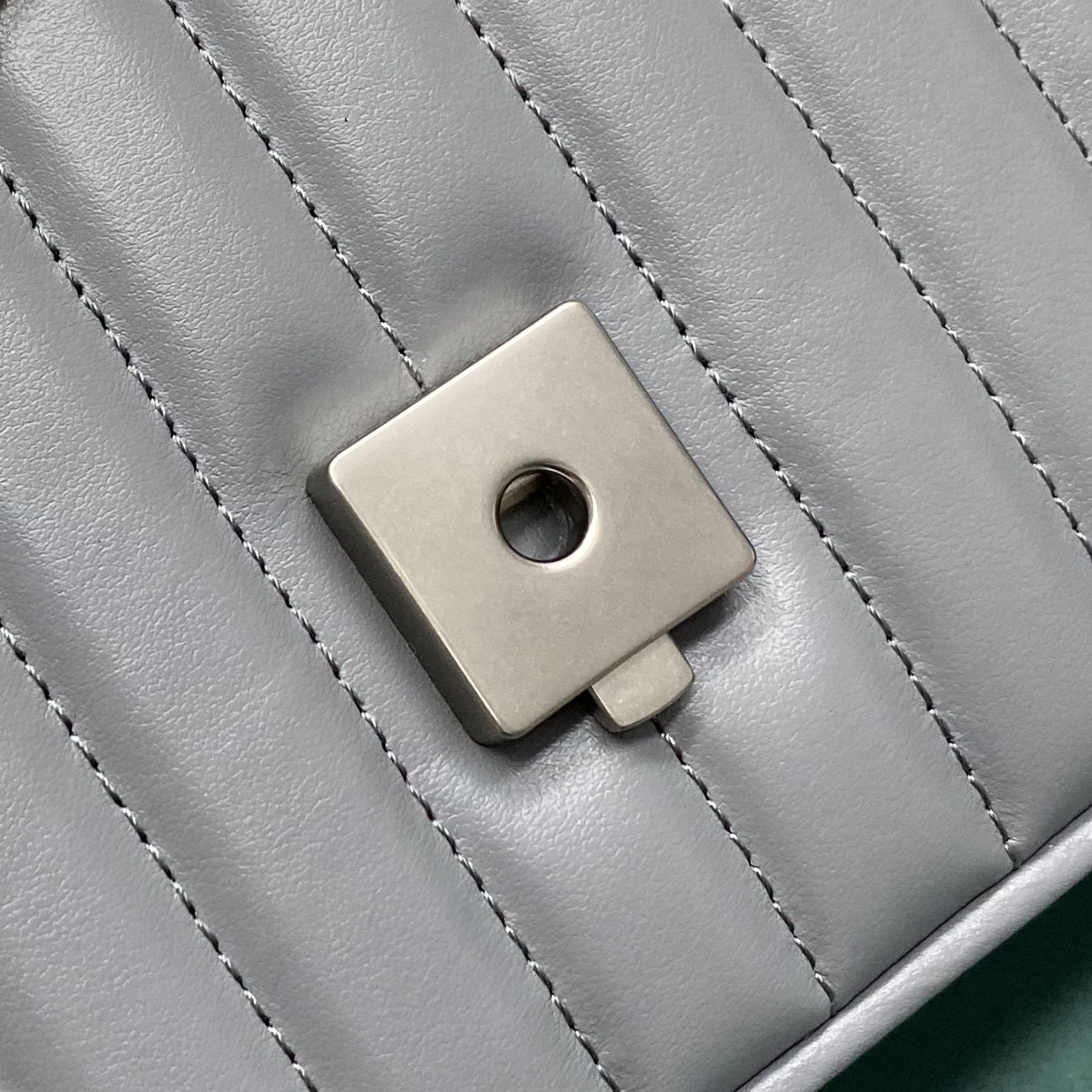 【P1170】Gucci Marmont系列 古驰583571灰色新款绗缝包链条单肩女包